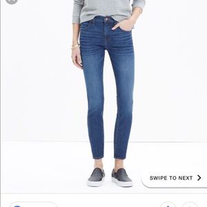 9” High Riser Skinny Skinny Cropped Jeans